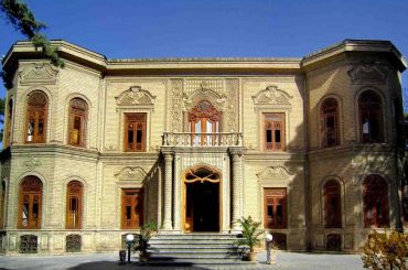 Glass & Ceramics Museum of Iran